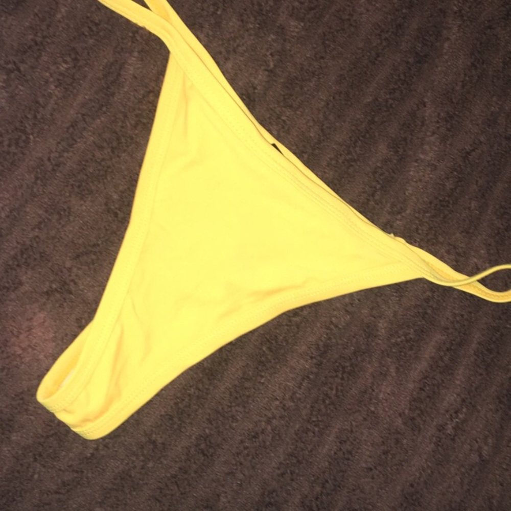 Bikini bottoms